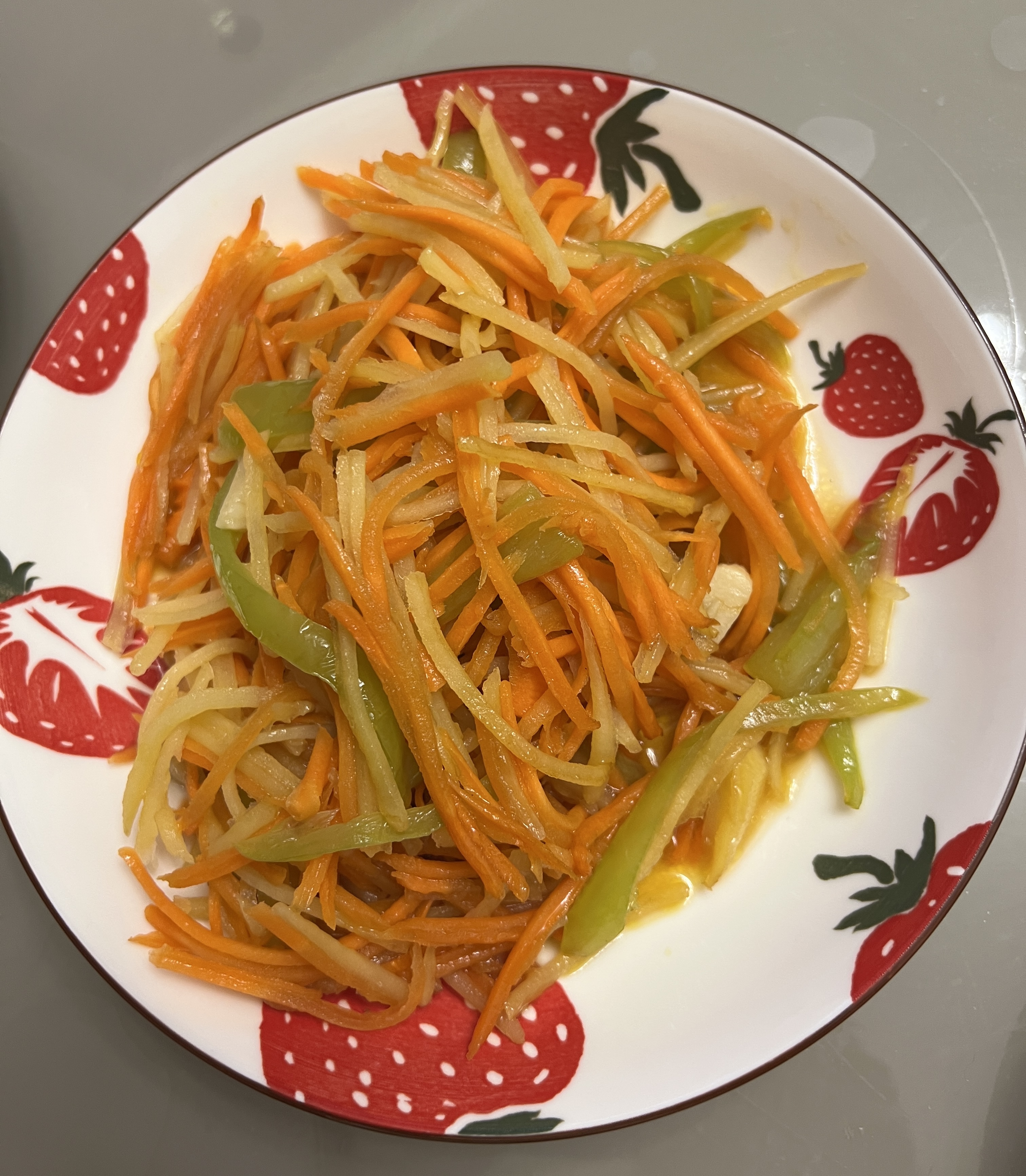 素炒萝卜土豆丝